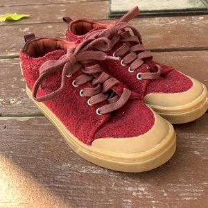 Toms kids size 12